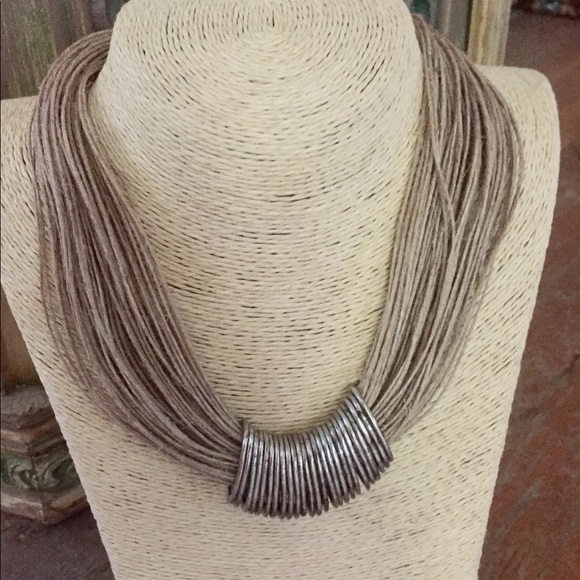 Quand Lili Cherche Titi Linen/Silver Necklace Made in France - Picture 3 of 9